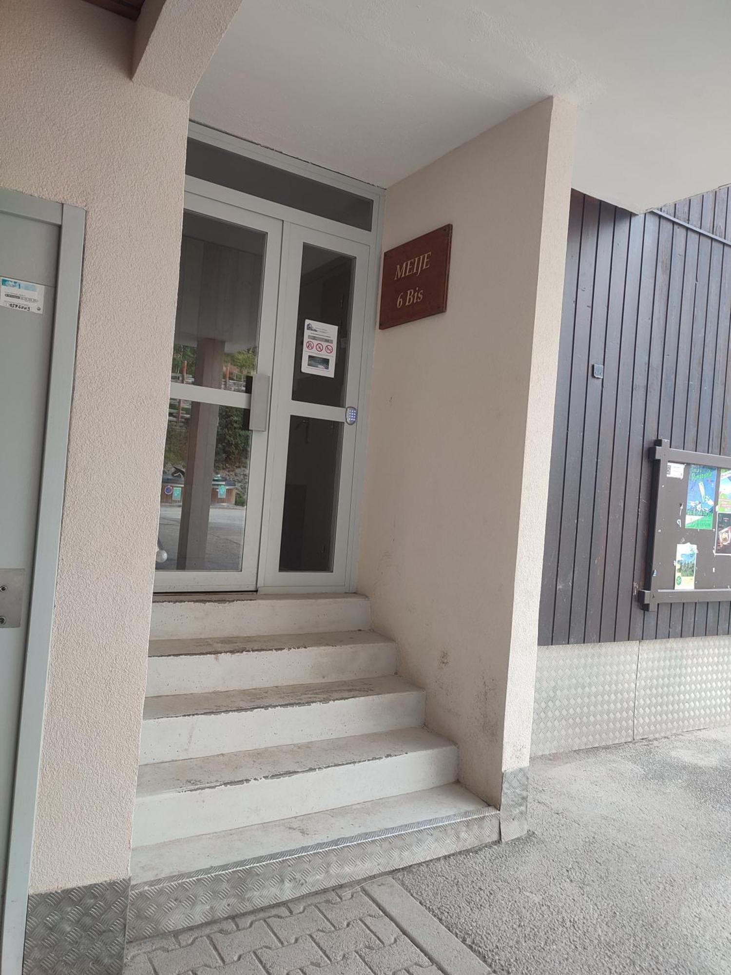 Le Cow'Sy 1800 Apartment เลส์เดอซาลป์ ภายนอก รูปภาพ